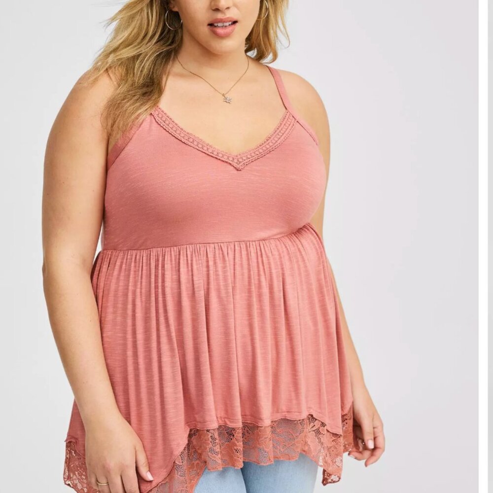 NWT Torrid Vintage Slub Lace Trim Hanky Hem Cami